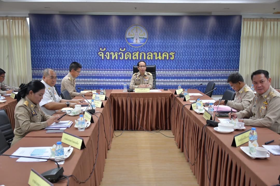 พจ. สกลนคร : ร่วมประชุมหน่วยงานสังกัดกระทรวงมหาดไทย และนายอำเภอ ประจำเดือนสิงหาคม 2568